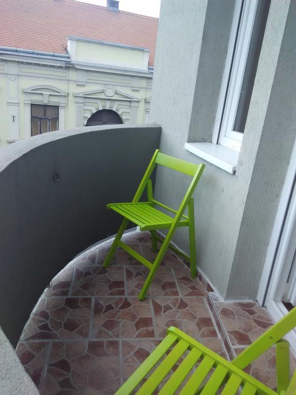 Anna Apartmanok Печ Екстер'єр фото