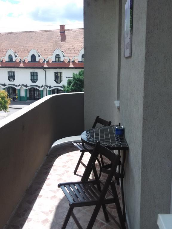 Anna Apartmanok Печ Екстер'єр фото