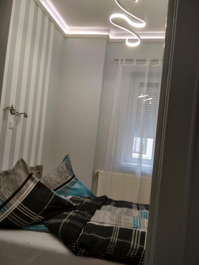 Anna Apartmanok Печ Екстер'єр фото