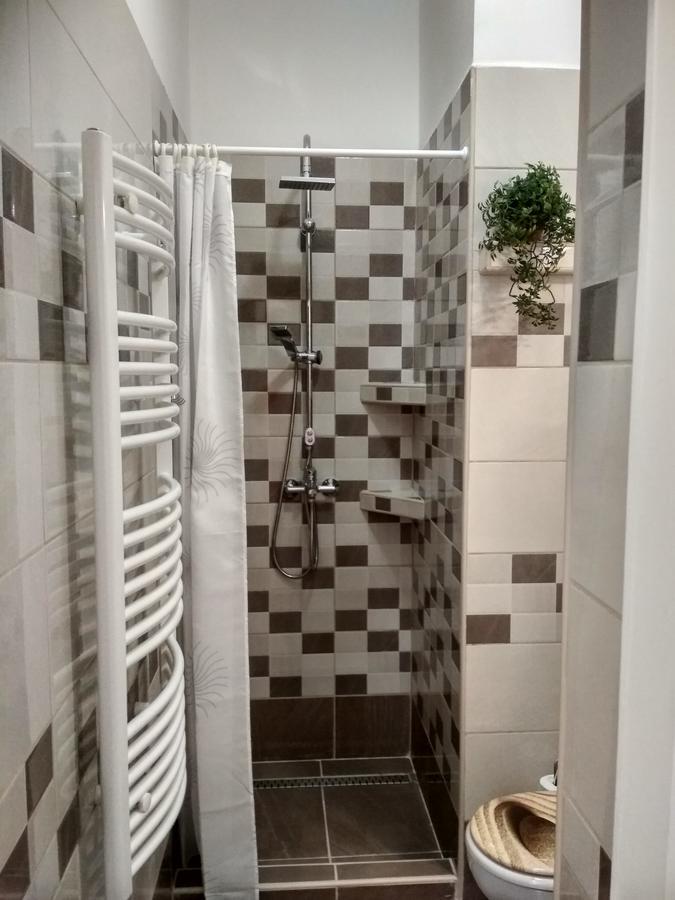 Anna Apartmanok Печ Екстер'єр фото